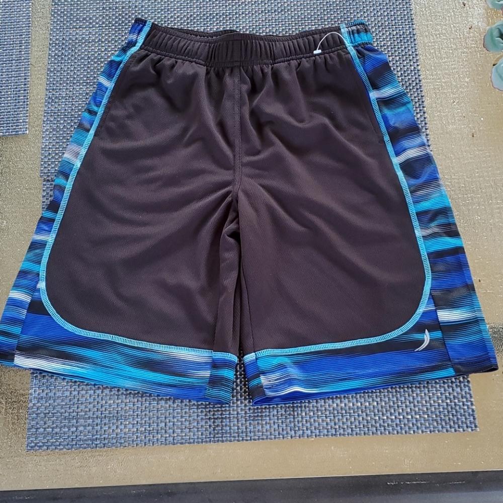 🛍Exertek boys drawstring shorts, never worn, Sz 10/12